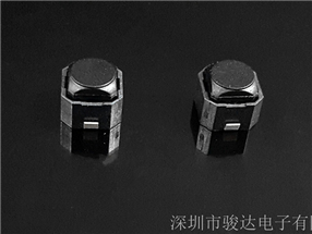 按鍵連接器